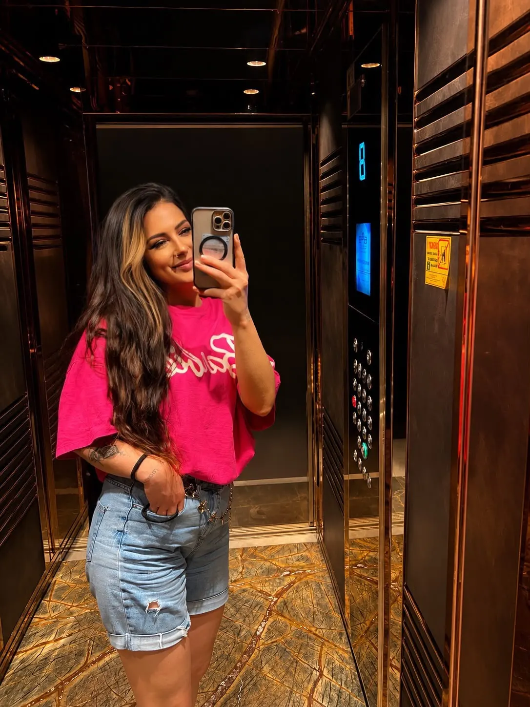 Tugce Mamak Escort